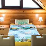 Apartmán Relaxing Retreat With Hot Tub In - Three Bedroom