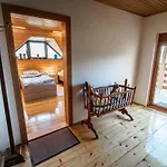 Relaxing Retreat With Hot Tub In - Three Bedroom *