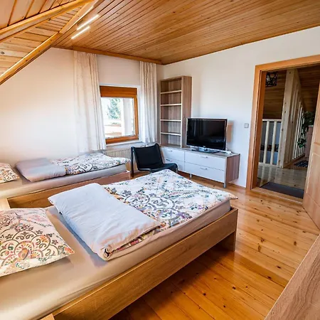 Relaxing Retreat With Hot Tub In - Three Bedroom Lejlighed