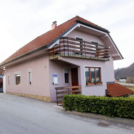 Appartement Relaxing Retreat With Hot Tub In - Three Bedroom *