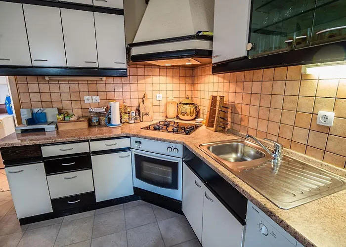 Apartmán Relaxing Retreat With Hot Tub In - Three Bedroom *