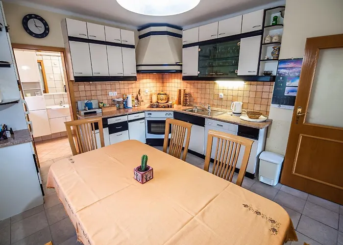 Relaxing Retreat With Hot Tub In - Three Bedroom Sevnica