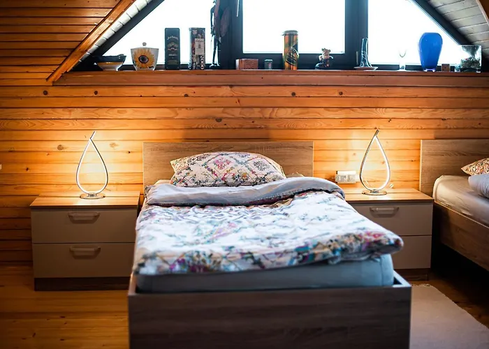 Relaxing Retreat With Hot Tub In - Three Bedroom Apartmán Sevnica