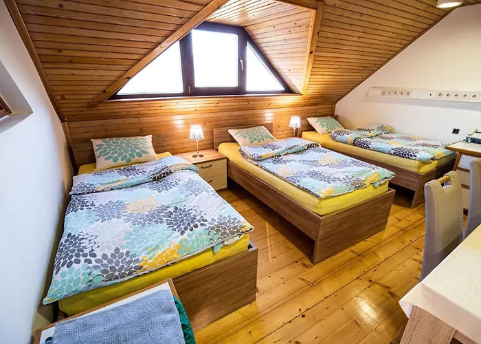 Relaxing Retreat With Hot Tub In - Three Bedroom Apartmán *