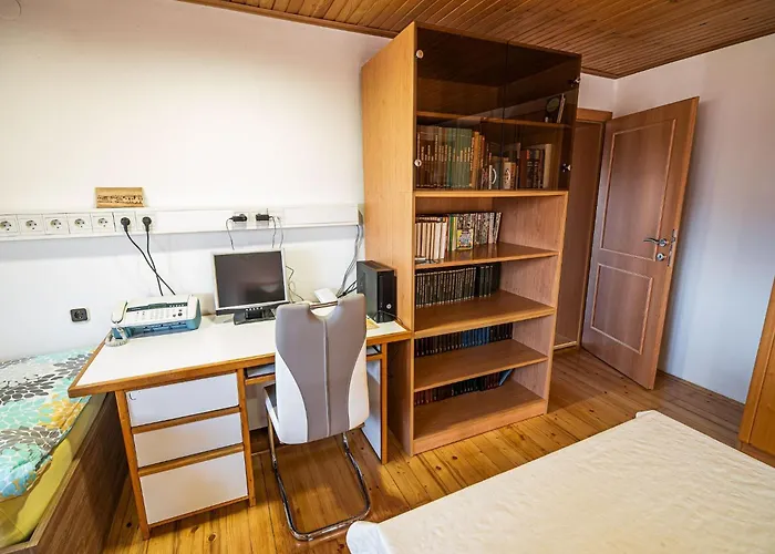 Apartmán Relaxing Retreat With Hot Tub In - Three Bedroom *